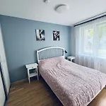 Cozy Ozo Park Apartment, Pet Friendly With Workspace