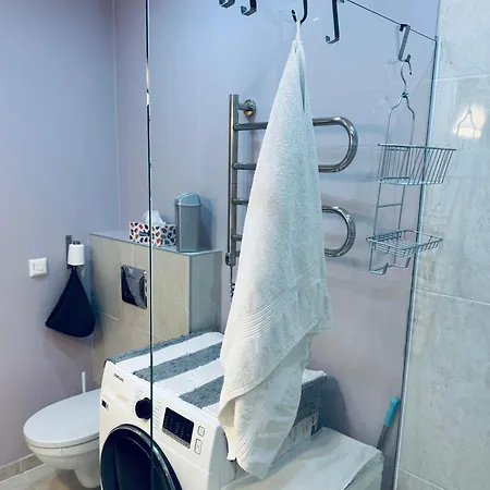 Apartment Cozy Ozo Park Apartment, Pet Friendly With Workspace