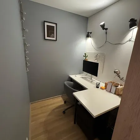 Apartment Cozy Ozo Park Apartment, Pet Friendly With Workspace *