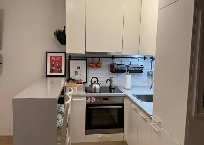 Cozy Ozo Park Apartment, Pet Friendly With Workspace *